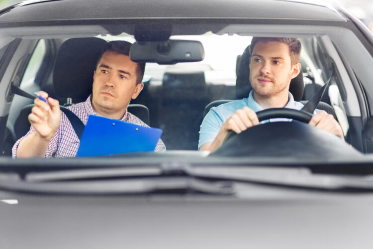 How Class 5 licence training Calgary Prepares You for Real-World Driving